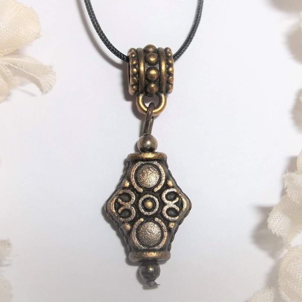 New Medallion Cord Necklace Bronze Boho Bohemian Minimalist Style Jewelry A163
